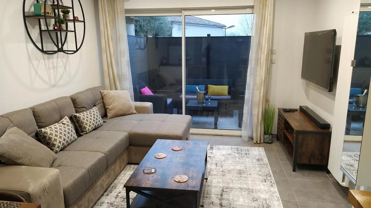 Apartment Charmant Appartement T2 Dans Villa Avec En Supplement Spa Exterieur De Mai A Septembre Laveyron