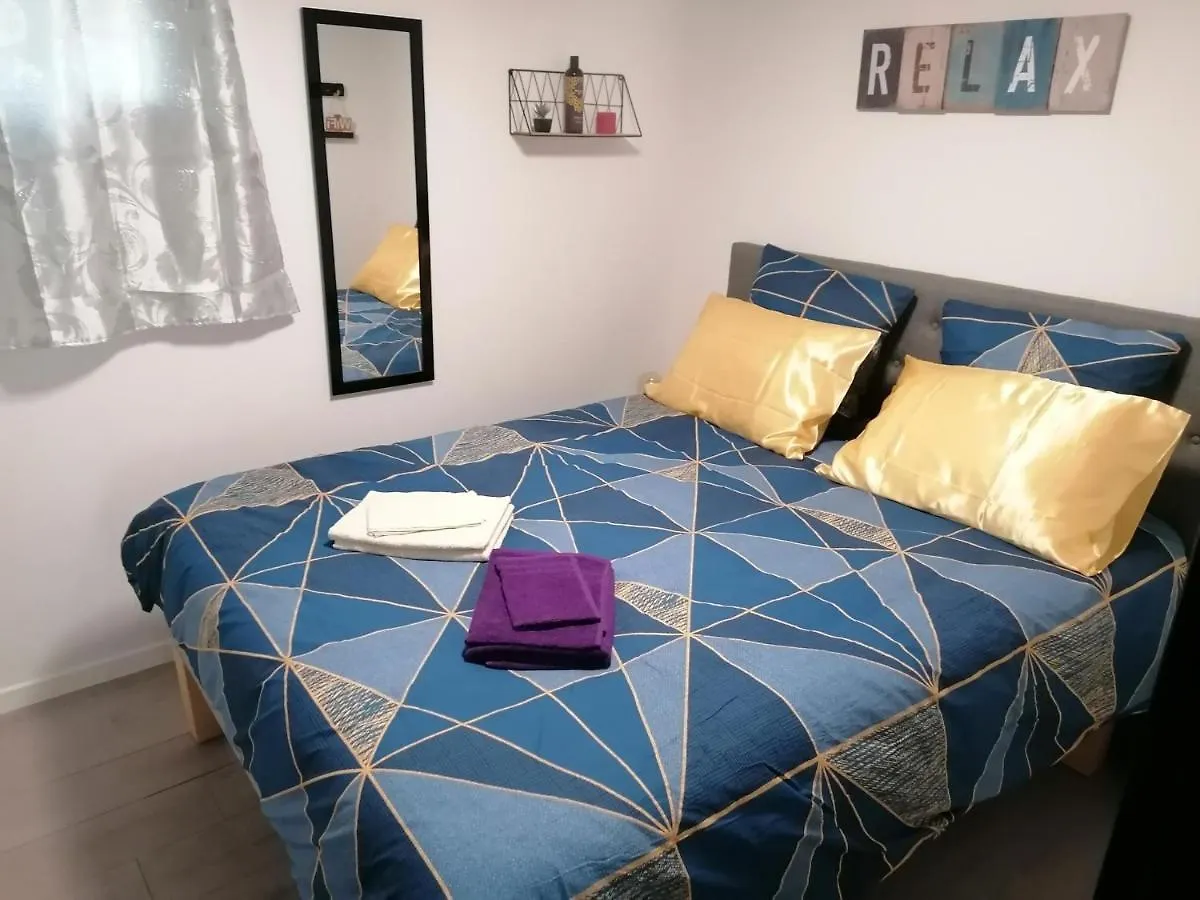Apartment Charmant Appartement T2 Dans Villa Avec En Supplement Spa Exterieur De Mai A Septembre Laveyron France