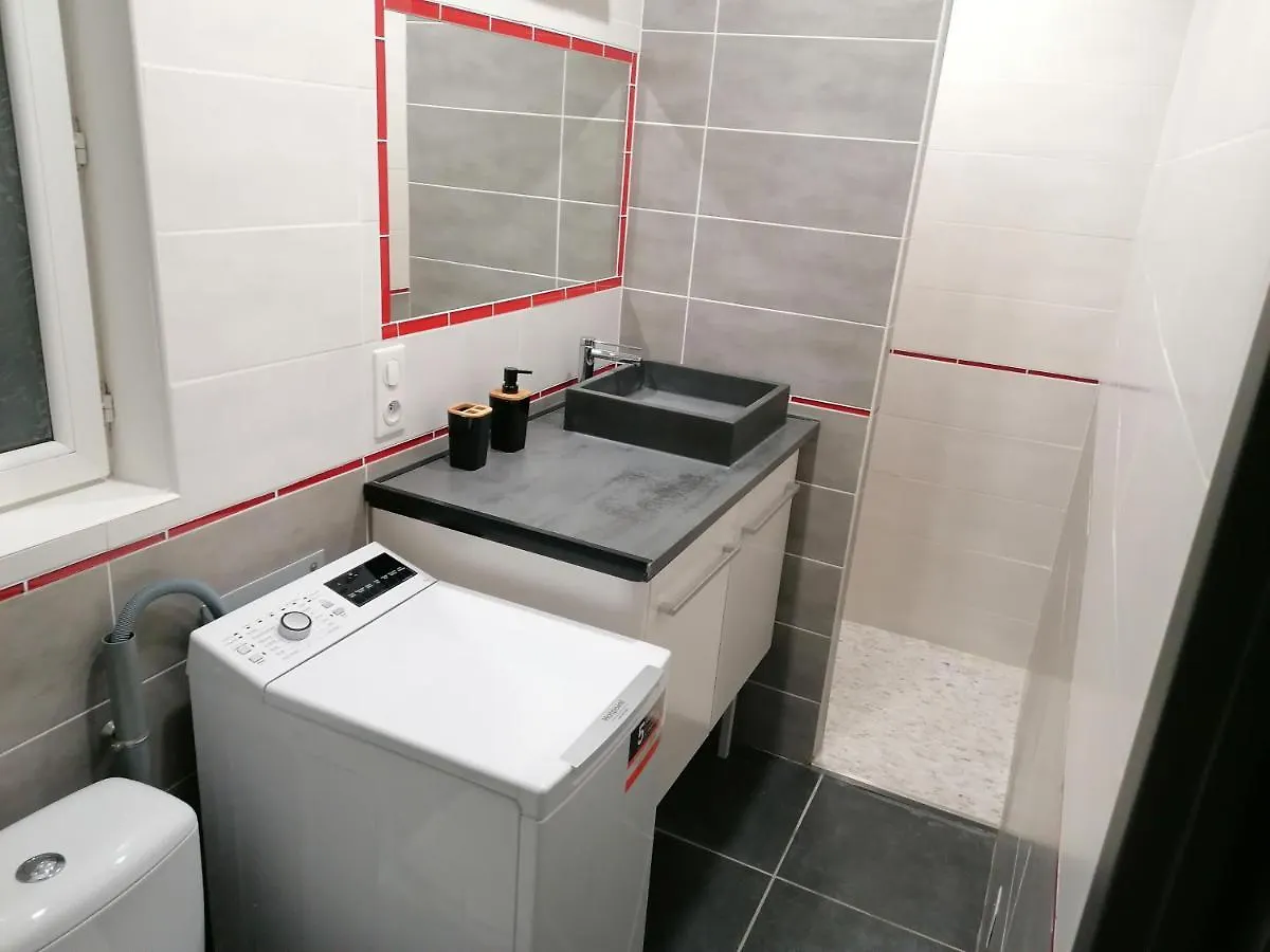 Charmant Appartement T2 Dans Villa Avec En Supplement Spa Exterieur De Mai A Septembre Laveyron 0*,